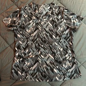 Uniform Advantage Scrub top M